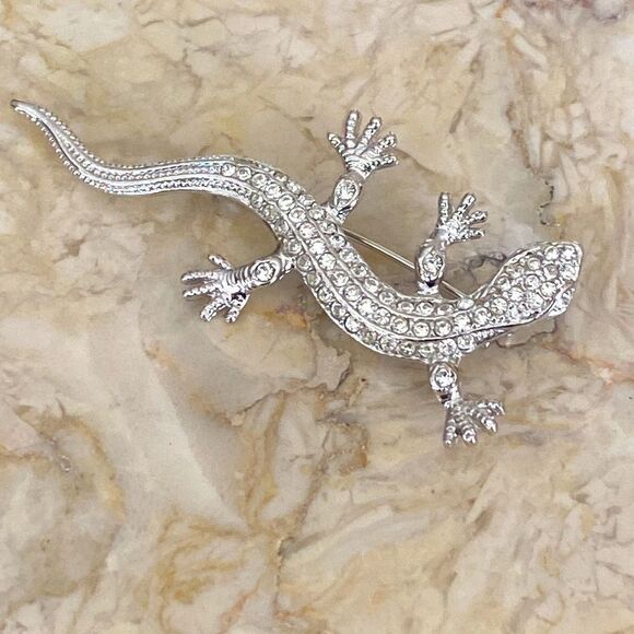 Silver Tone Crystals Salamander Brooch - Picture 3 of 8